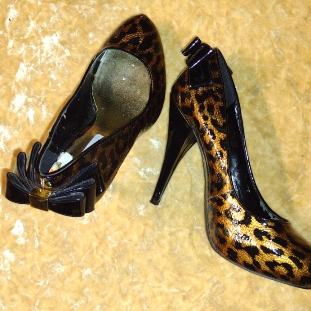 Adorable leopard print Steve Madden heels with bow size 7 - Picture 2 of 5